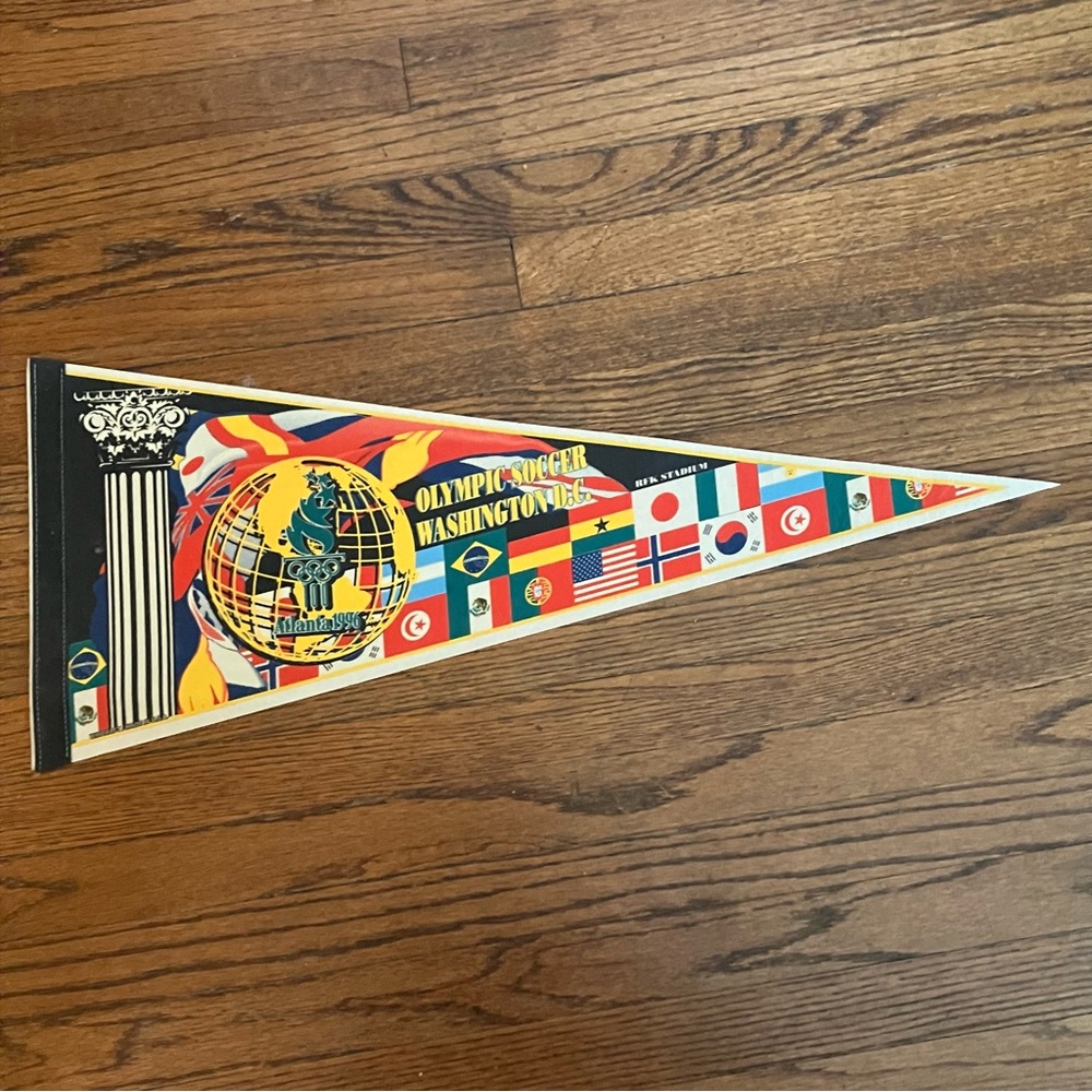 Vintage 1996 Olympic Soccer Washington D.C. Felt Pennant